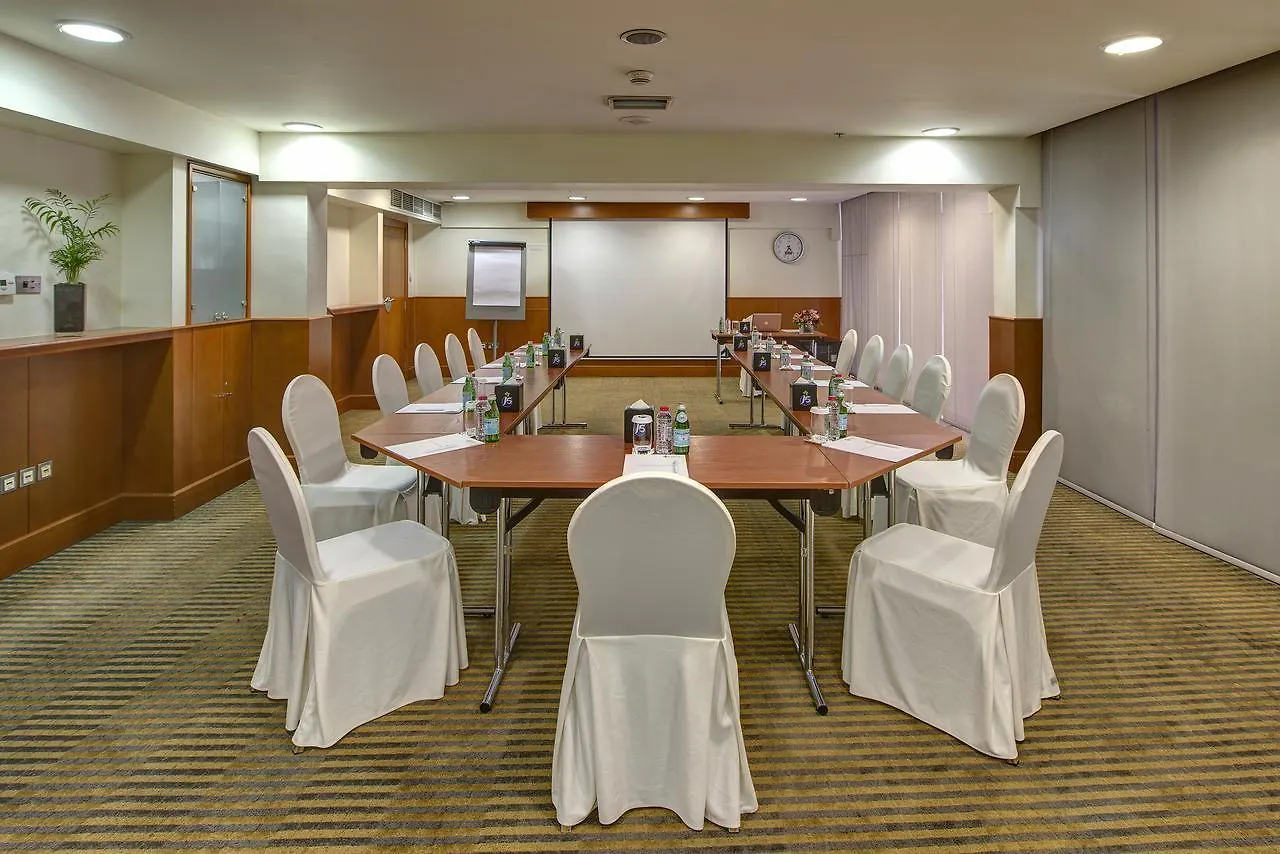 J5 Hotels - Port Saeed Dubaj