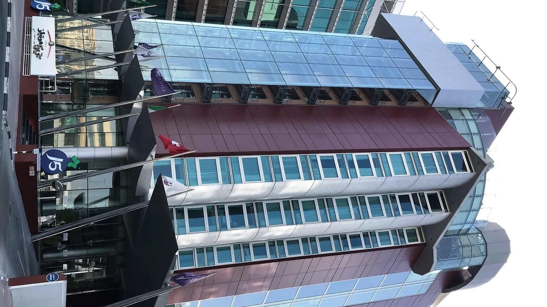 J5 Hotels - Port Saeed Dubaj