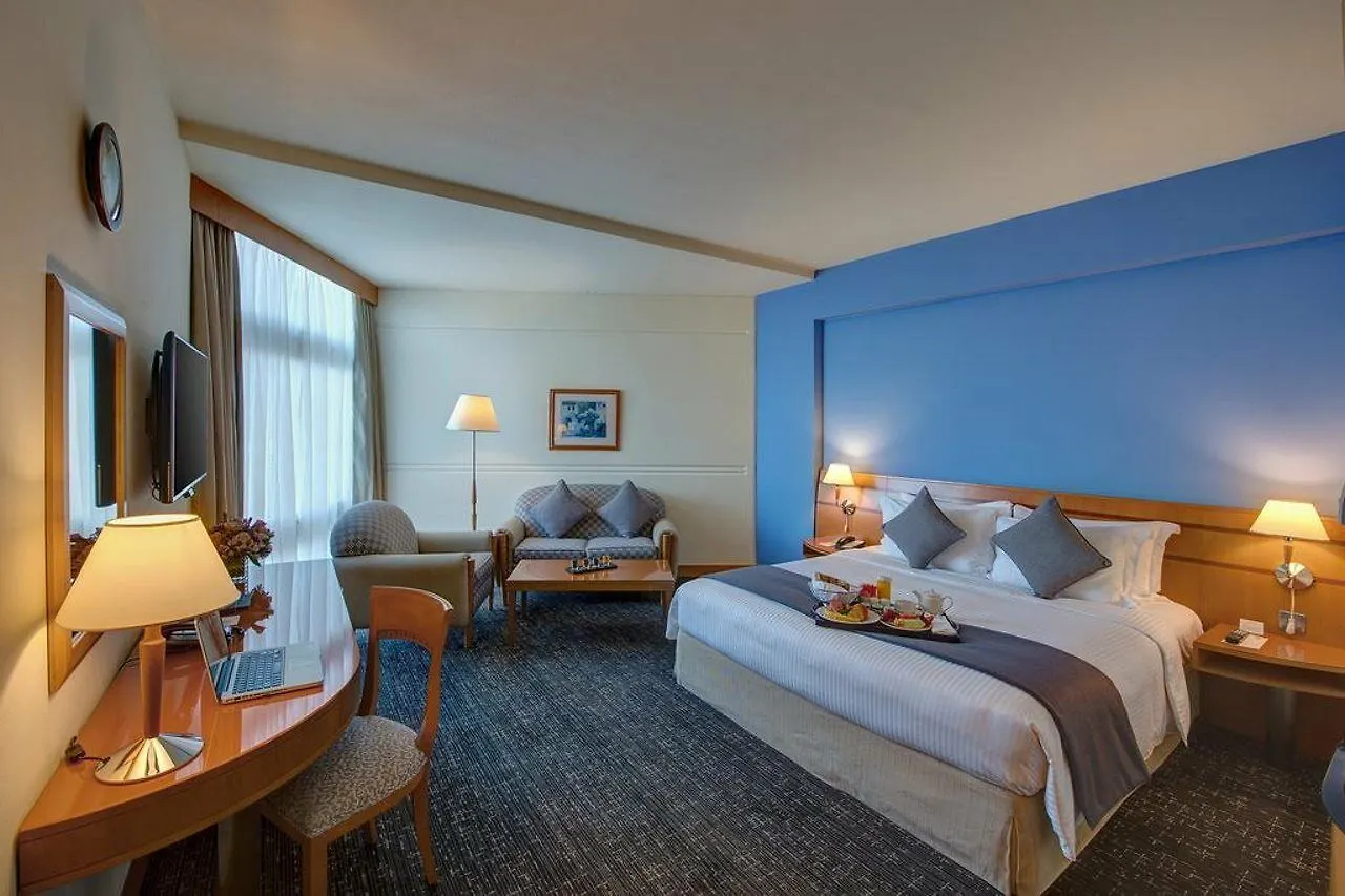 J5 Hotels - Port Saeed Dubaj 3*,